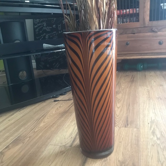 Animal print vase - Picture 1 of 2